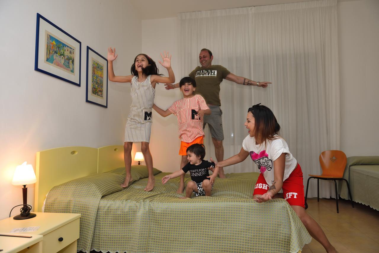Terme Luigiane Grand Hotel Delle Terme מראה חיצוני תמונה