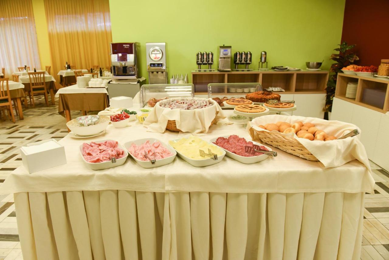 Terme Luigiane Grand Hotel Delle Terme מראה חיצוני תמונה