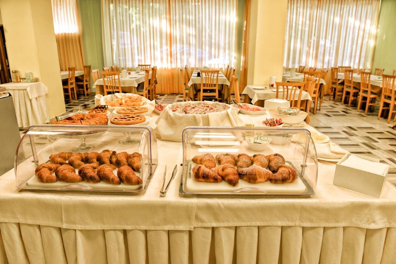 Terme Luigiane Grand Hotel Delle Terme מראה חיצוני תמונה